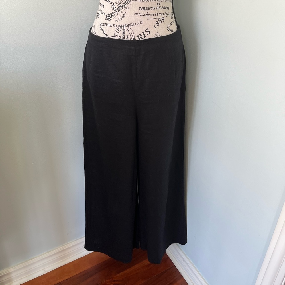 Linen RW & Co Elegant Black Wide-Leg flat front cropped